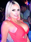 Laura, wife from Medellin